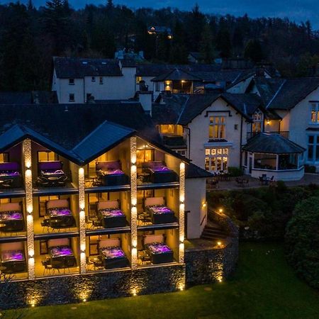Lakes Hotel & Spa Bowness-on-Windermere Extérieur photo The hotel at night
