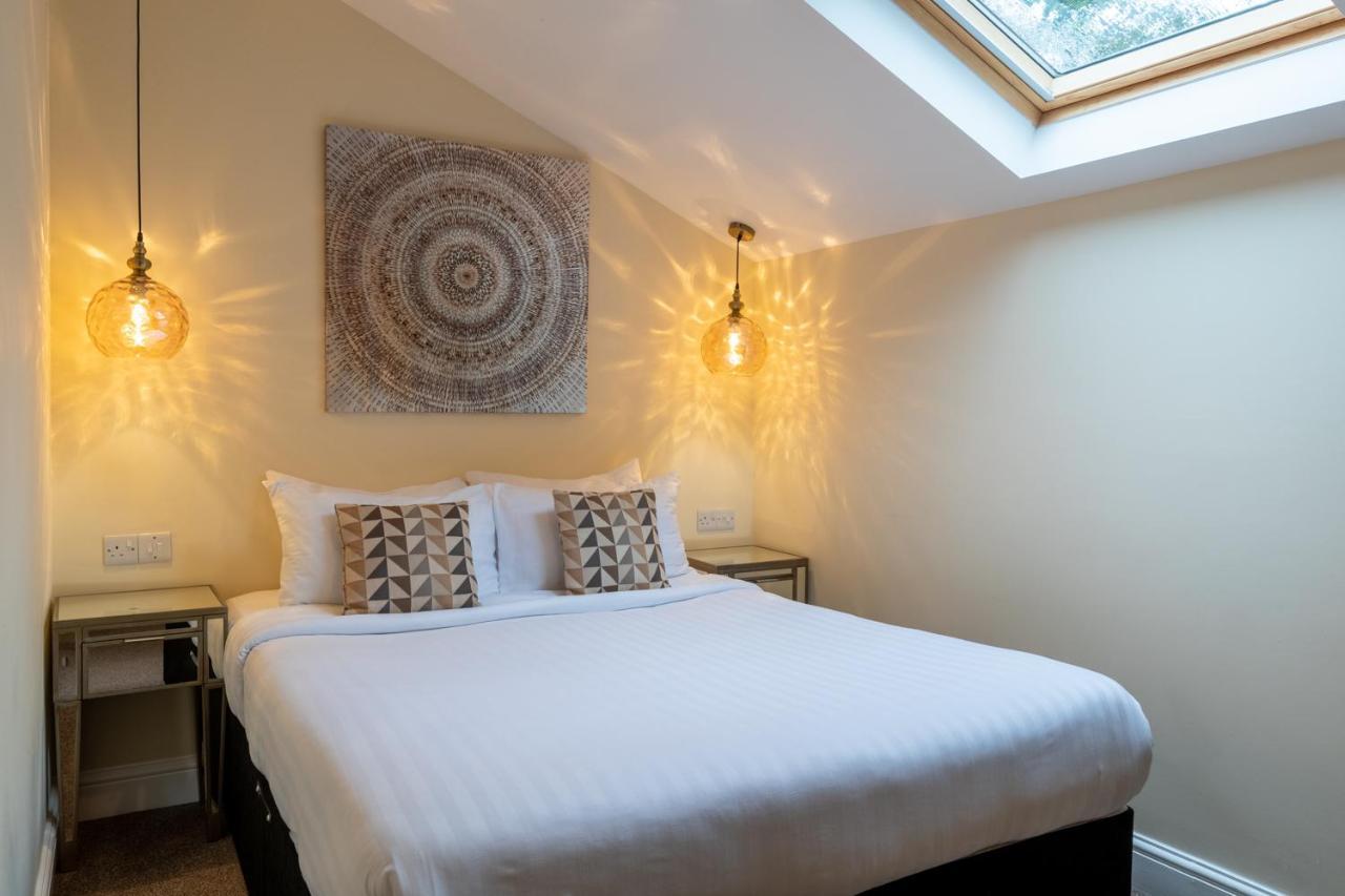 Lakes Hotel & Spa Bowness-on-Windermere Extérieur photo A bedroom at the hotel